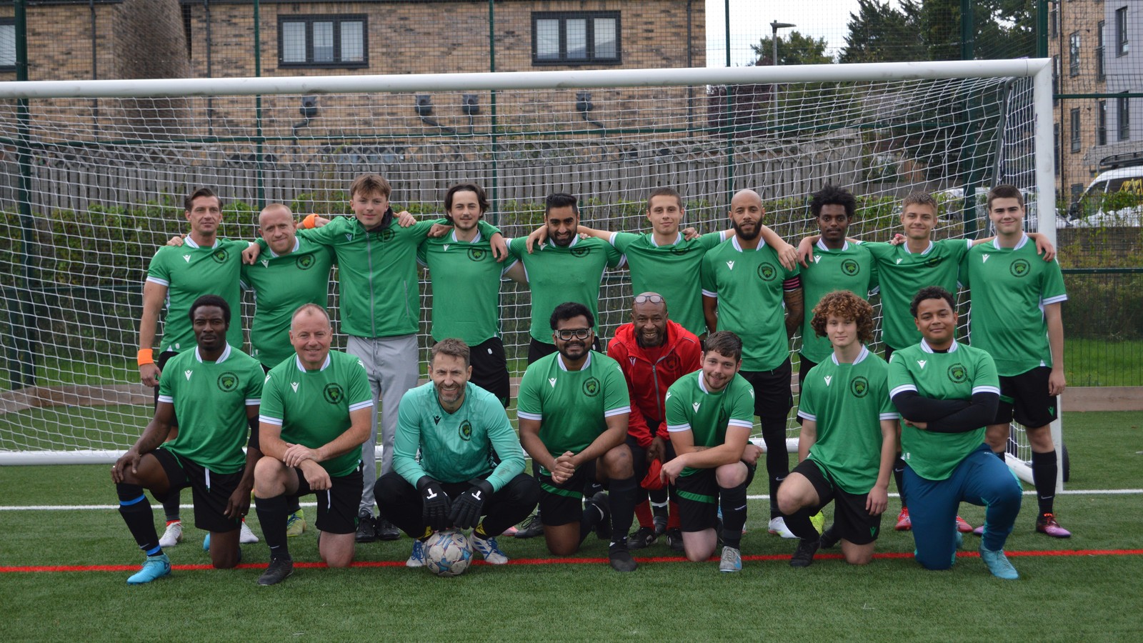 The Bracknell Panthers FC senior squad in their green home kit before a league fixture